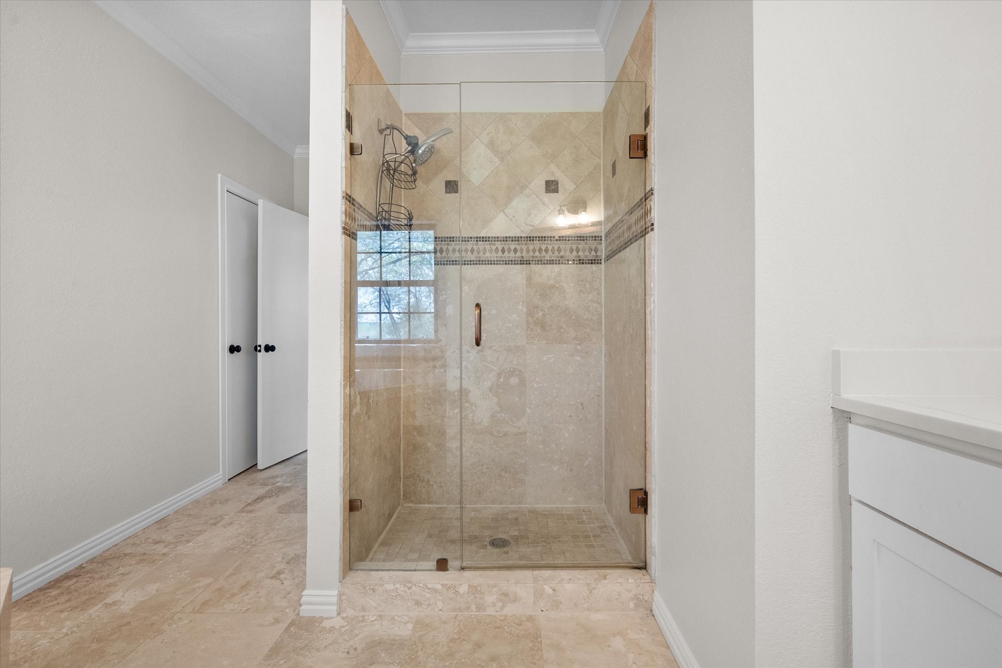1105 E Highland Road Oak Leaf TX 75154