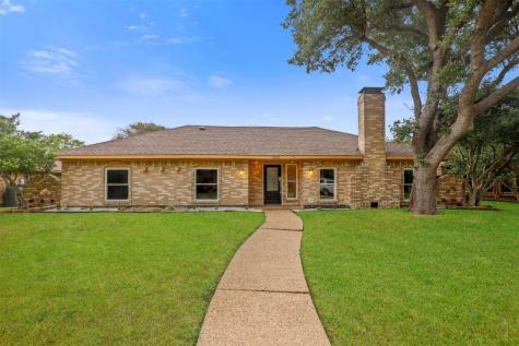 3201 Saint Ives Court Plano TX 75075