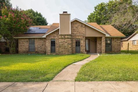 409 Timberleaf Drive Grand Prairie TX 75052