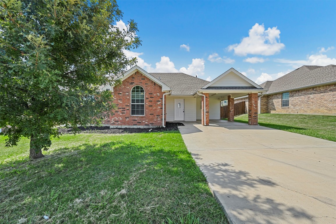 3203 S Cardinal Street Ennis TX 75119
