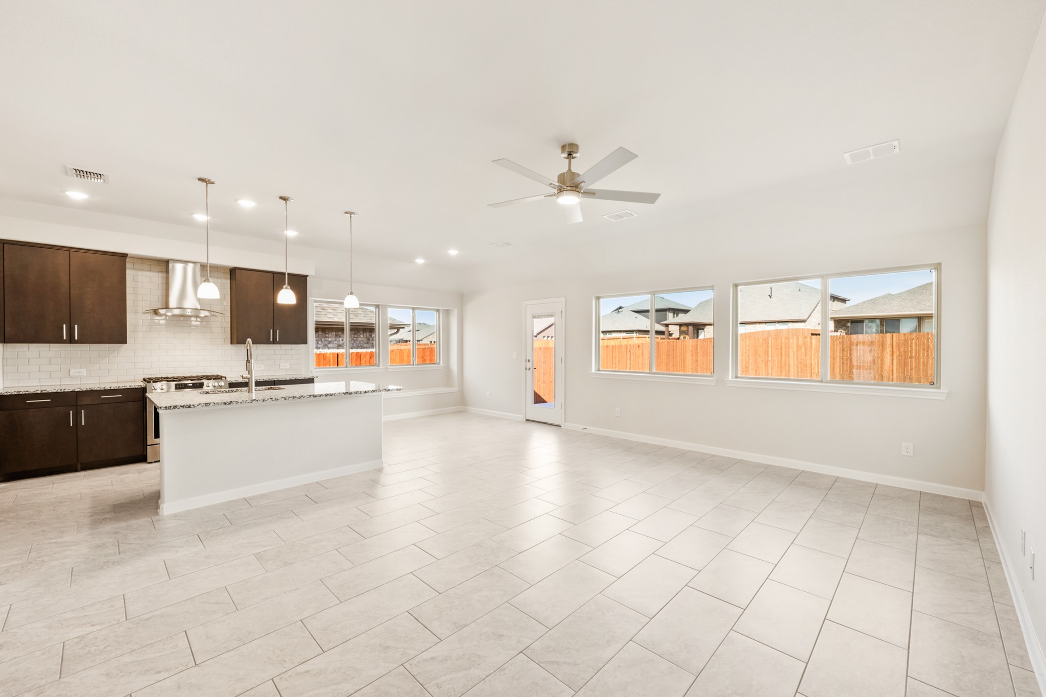 925 Kingbird Lane Alvarado TX 76009