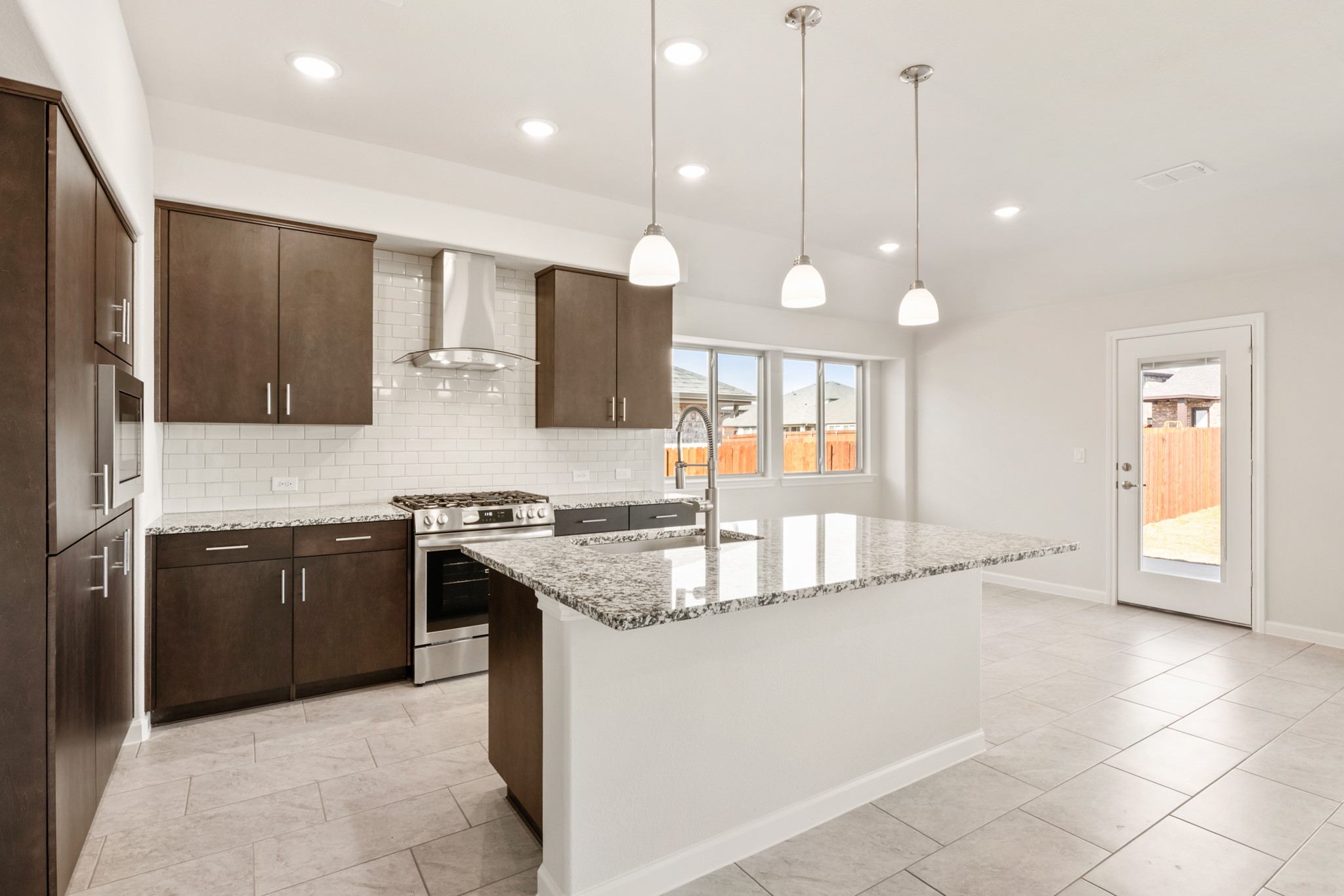 925 Kingbird Lane Alvarado TX 76009