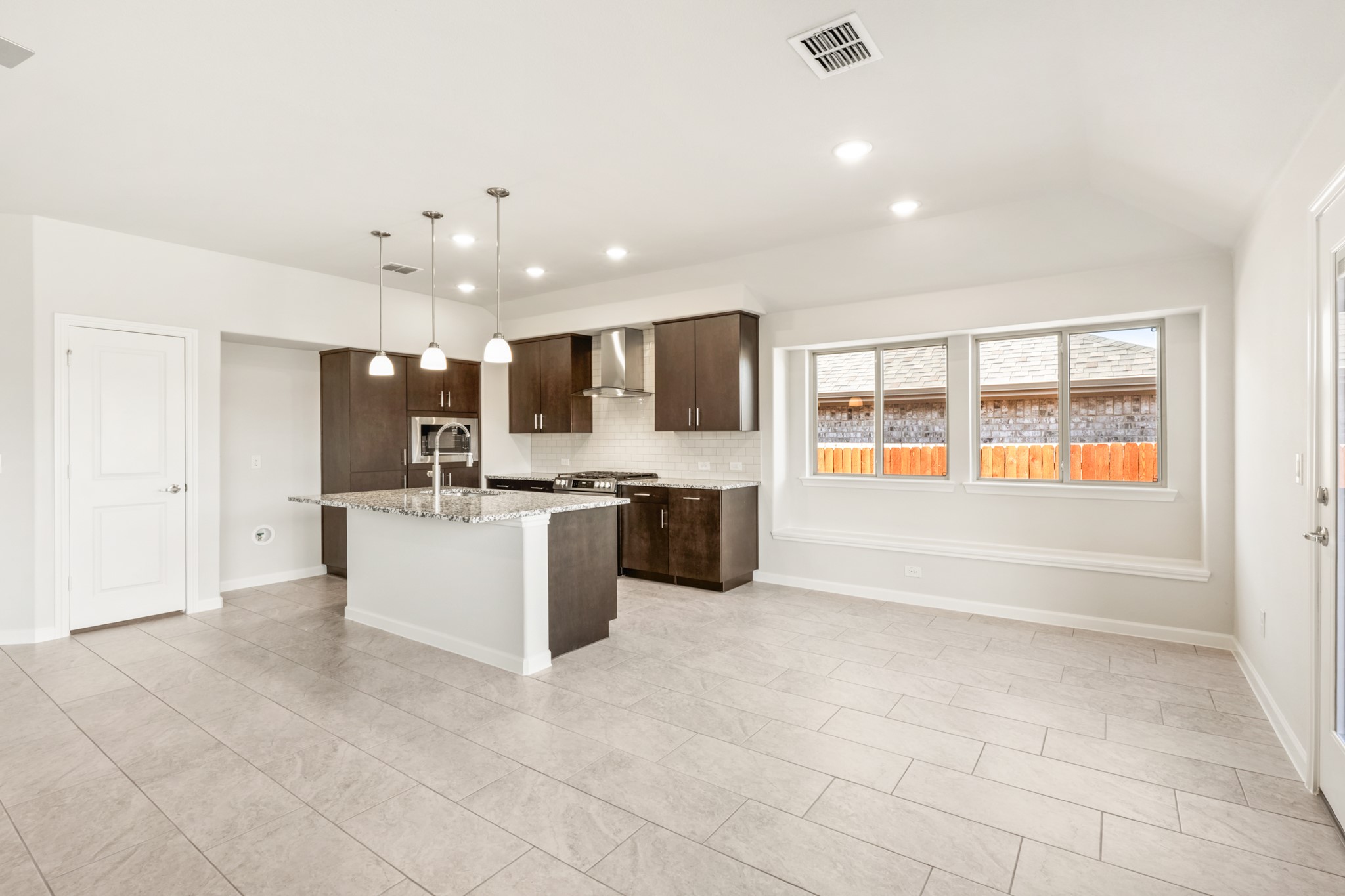 925 Kingbird Lane Alvarado TX 76009