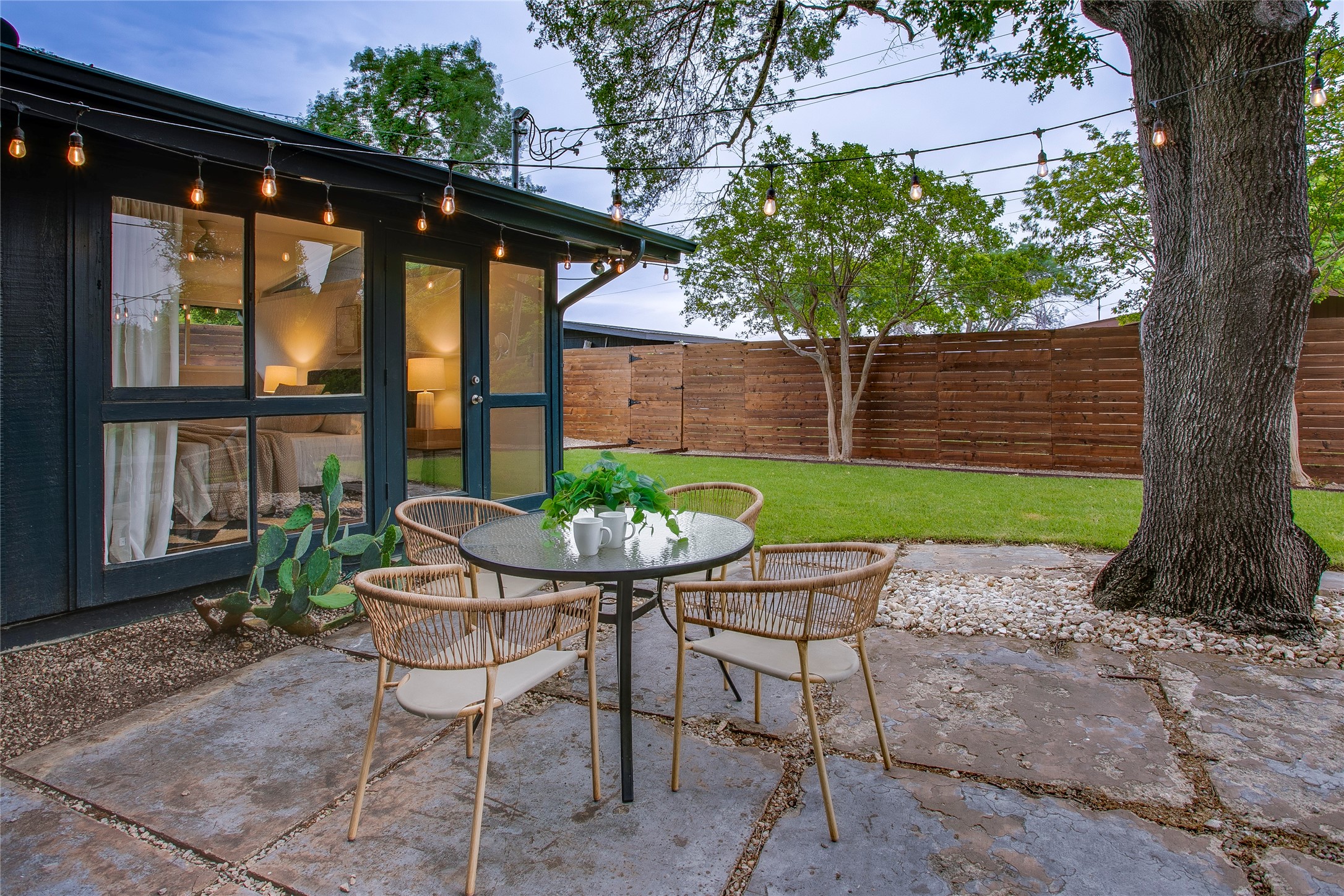 2604 Andrea Lane Dallas TX 75228