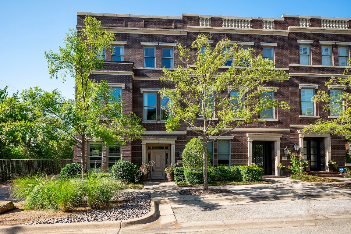 1591 Main Street Southlake TX 76092