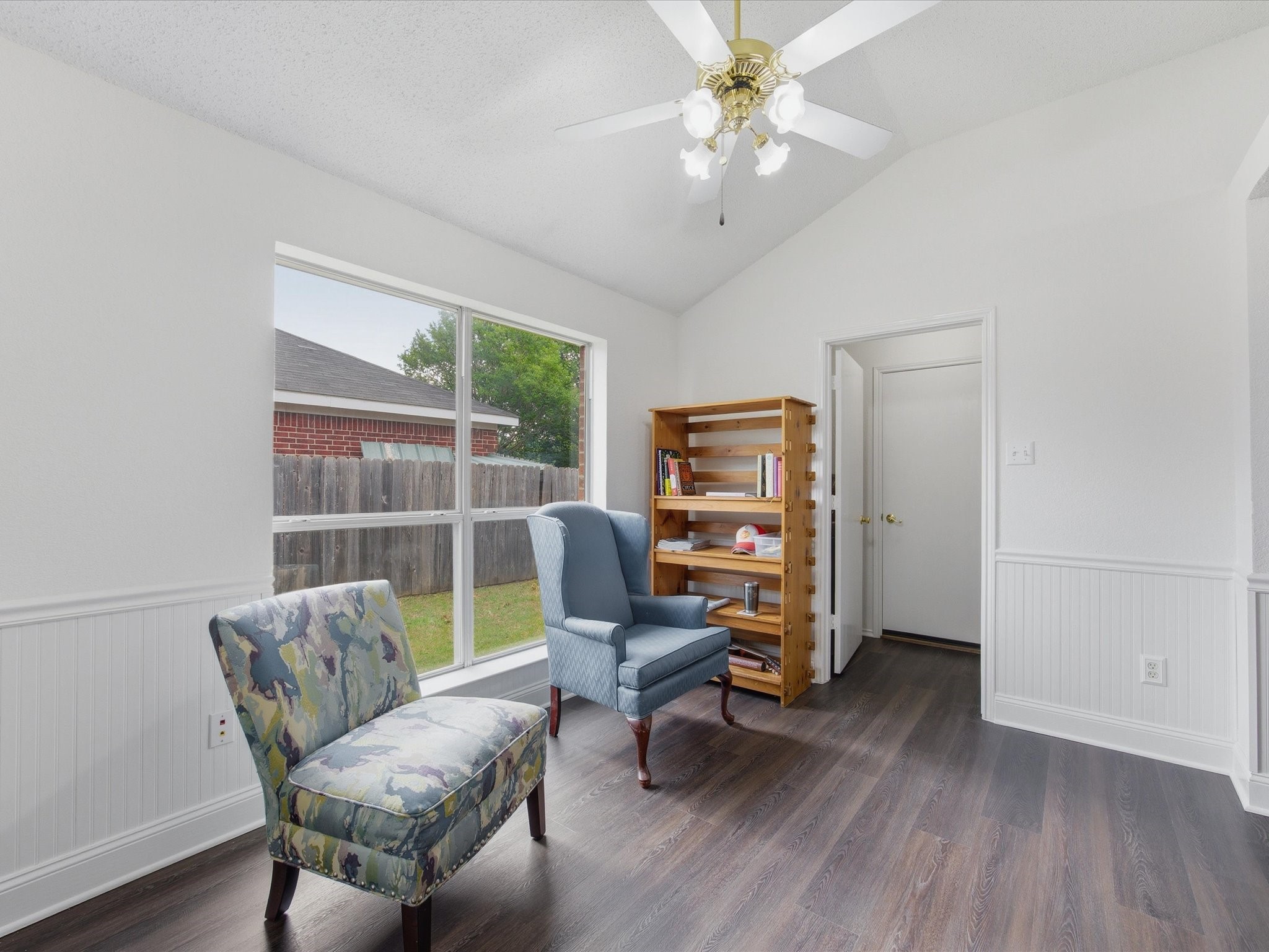 1123 Greenview Lane Kennedale TX 76060