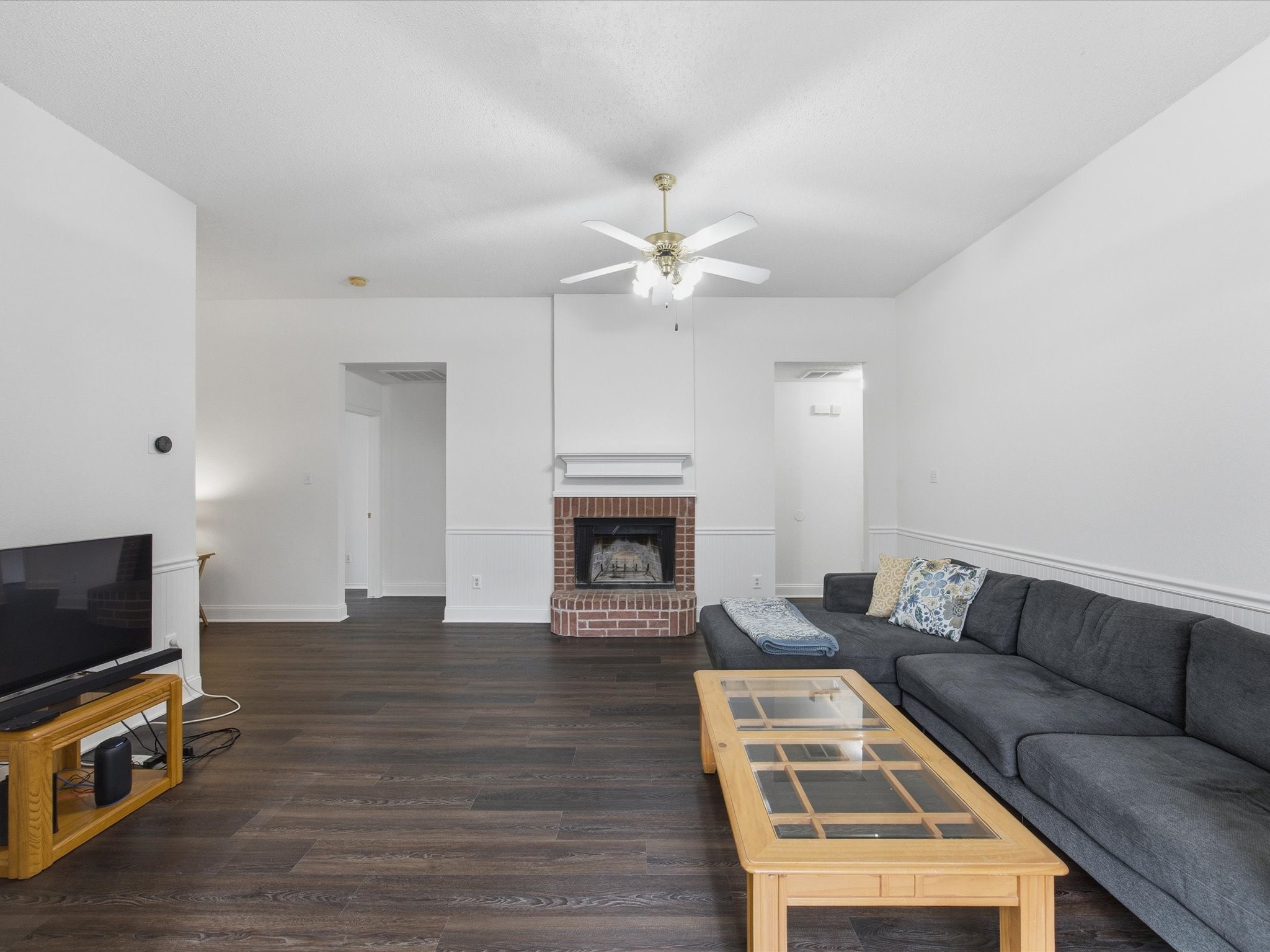 1123 Greenview Lane Kennedale TX 76060
