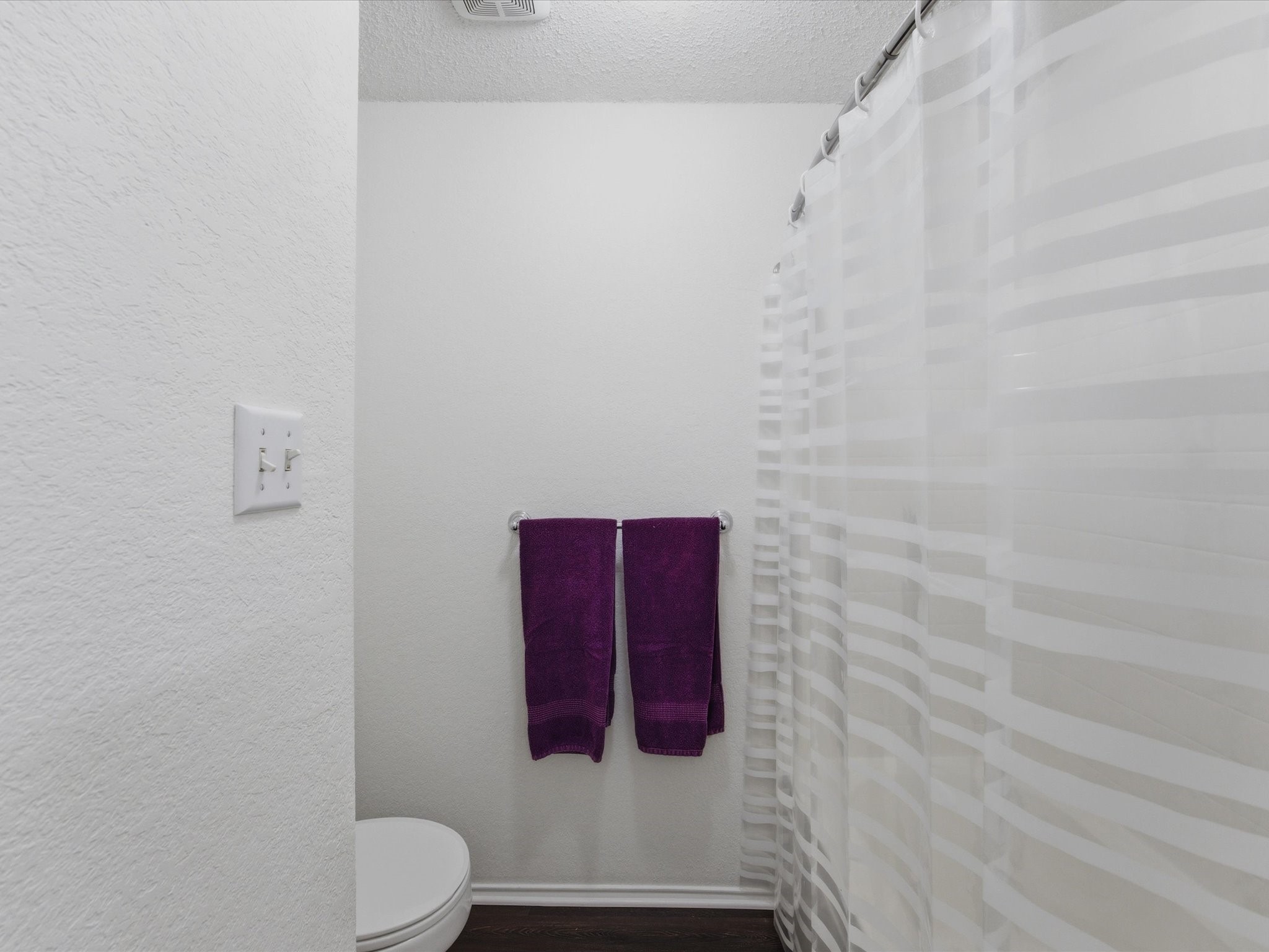 1123 Greenview Lane Kennedale TX 76060