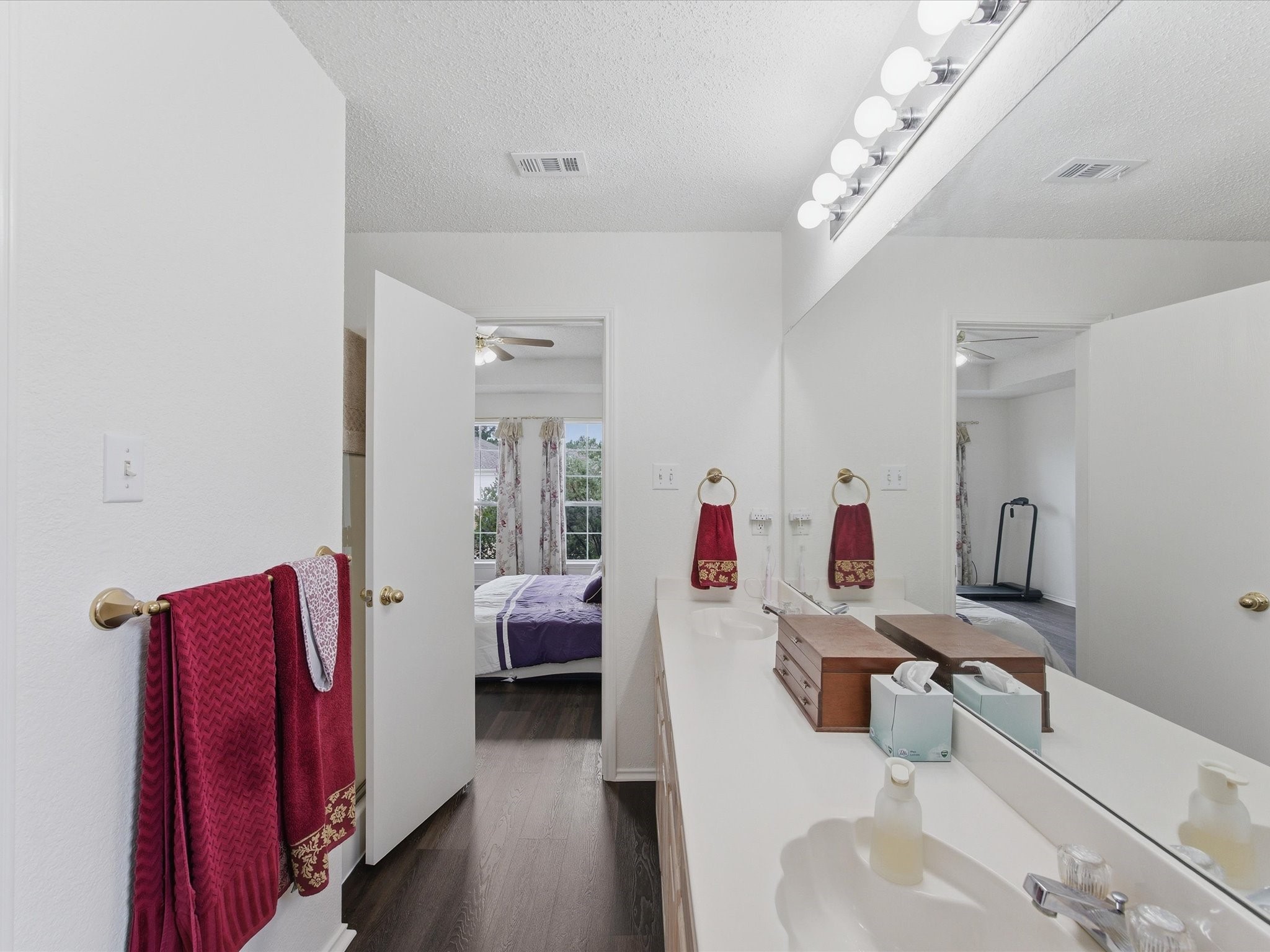 1123 Greenview Lane Kennedale TX 76060