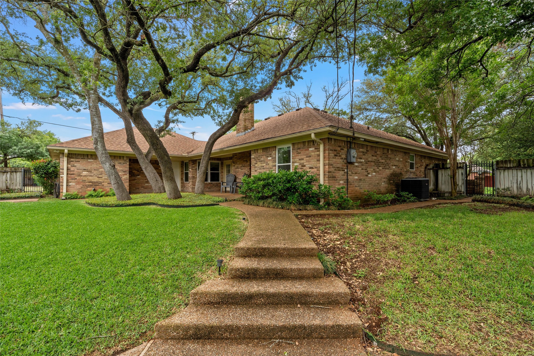 9920 Sandalwood Drive Woodway TX 76712