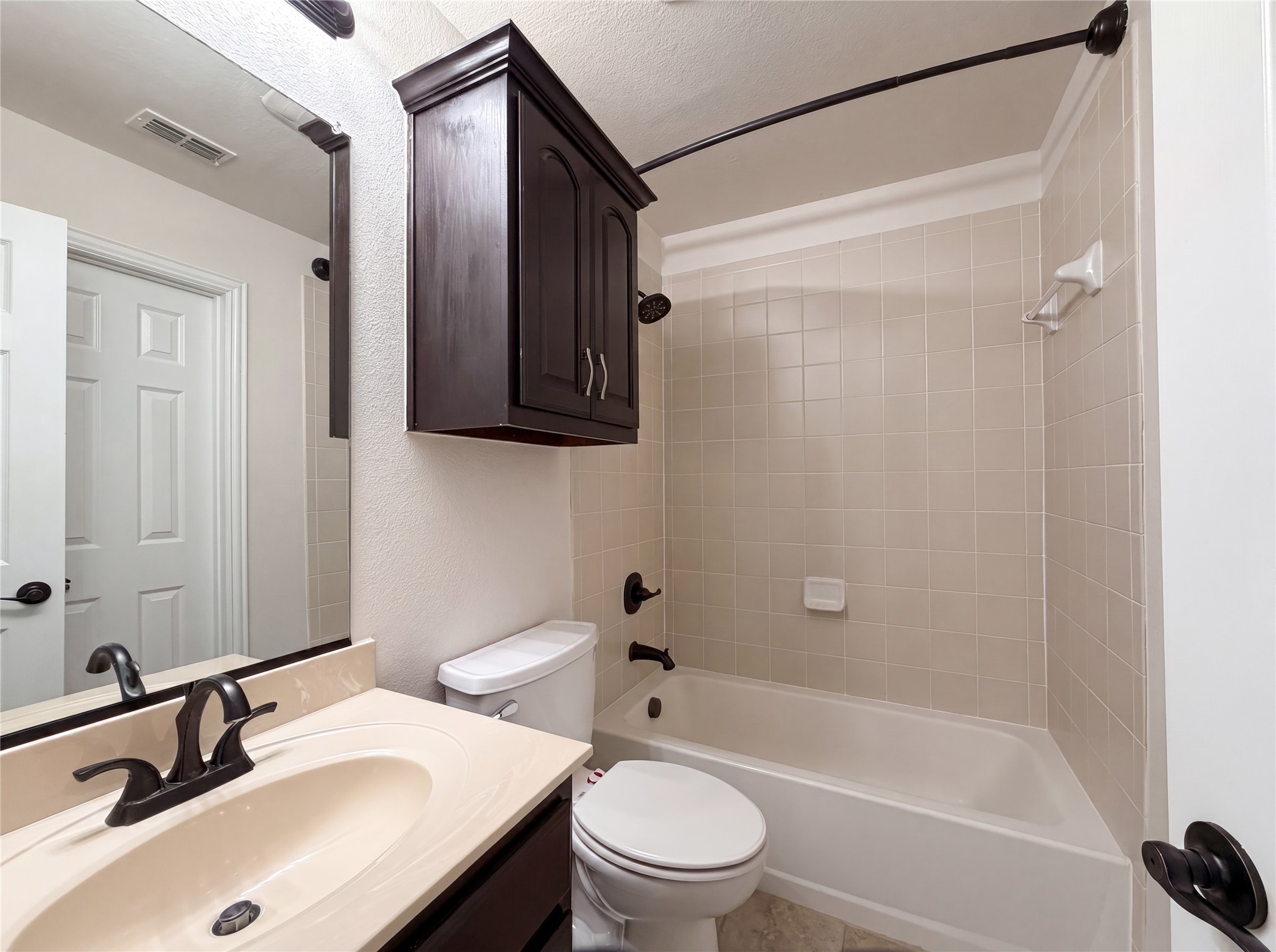 2948 Almansa Grand Prairie TX 75054