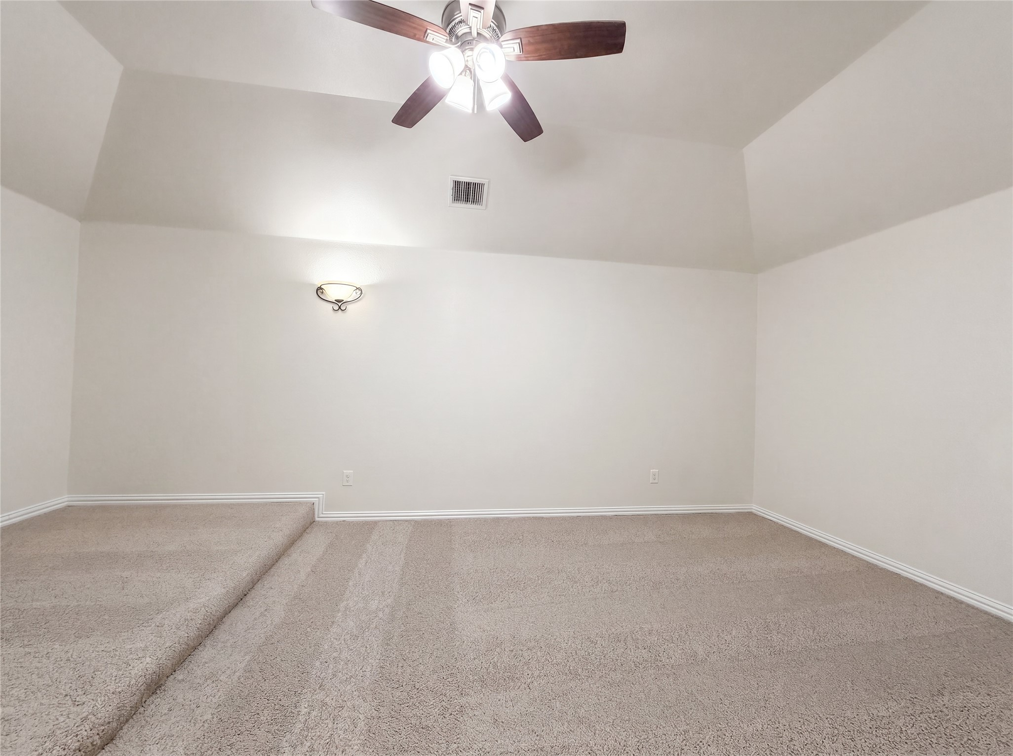 2948 Almansa Grand Prairie TX 75054