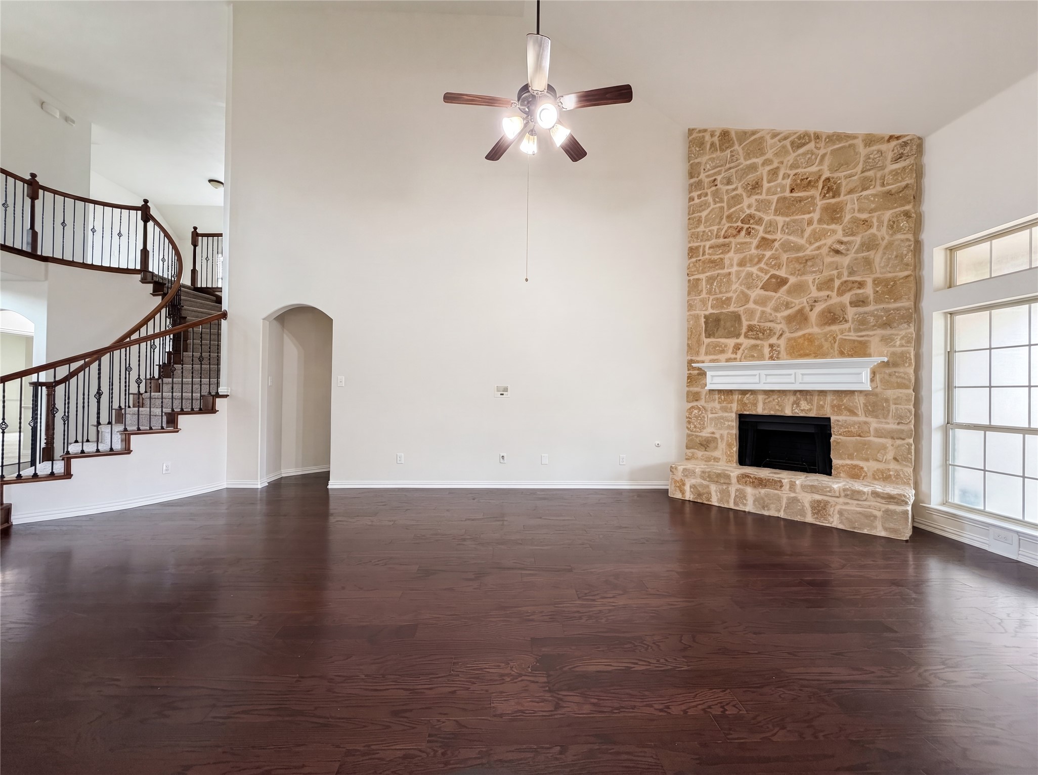 2948 Almansa Grand Prairie TX 75054
