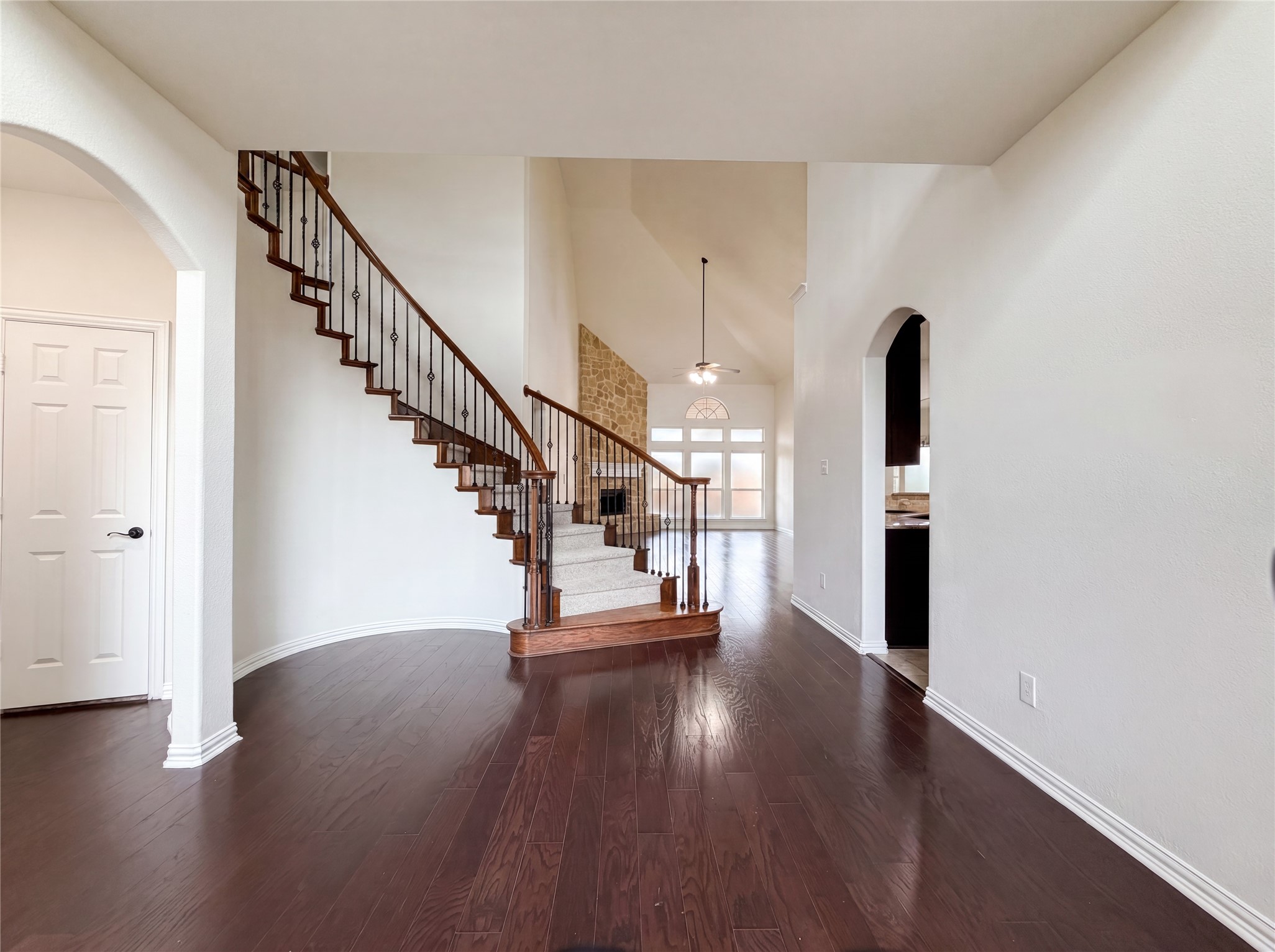 2948 Almansa Grand Prairie TX 75054