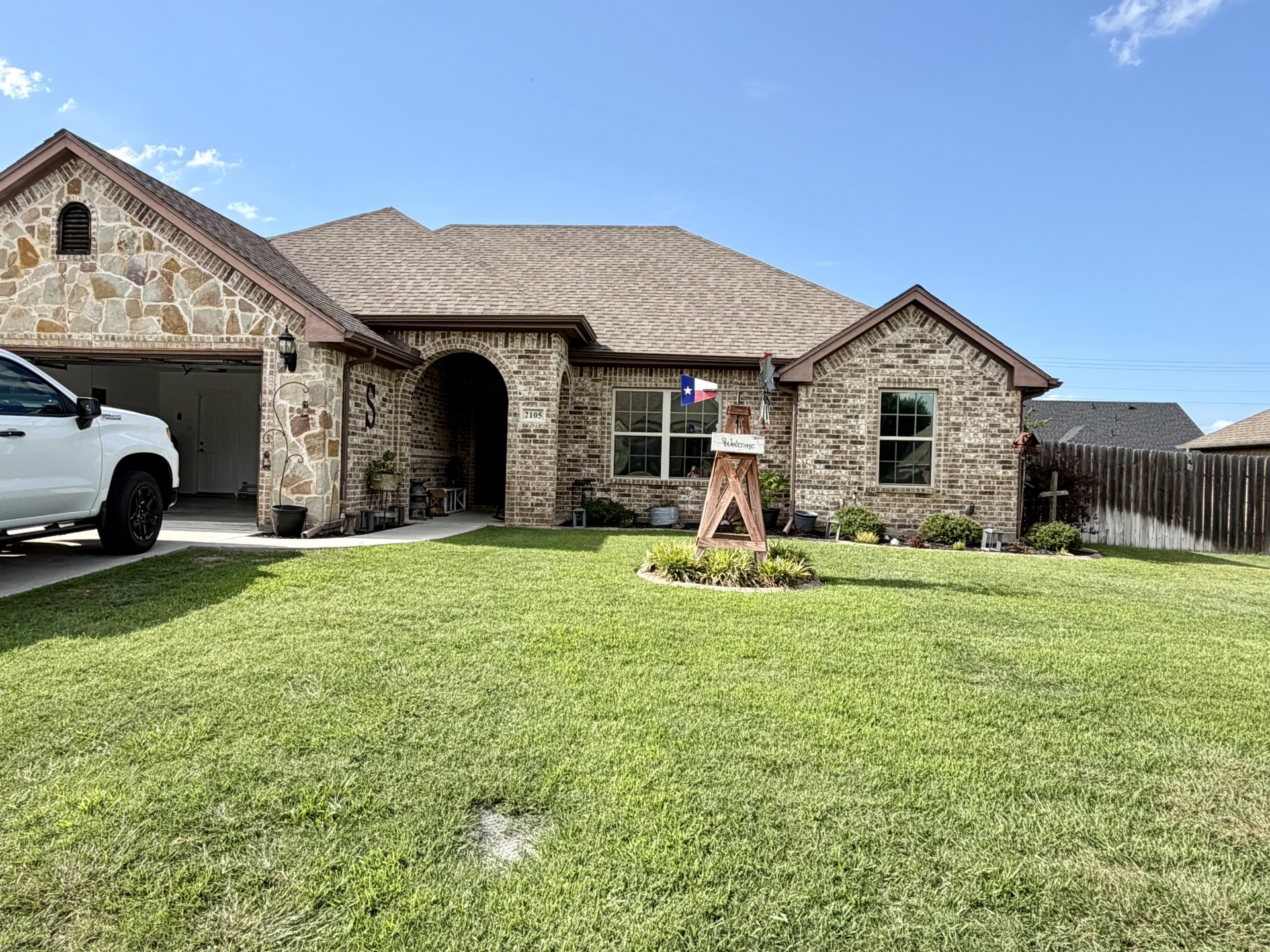 2105 Stonegate Boulevard Bridgeport TX 76426