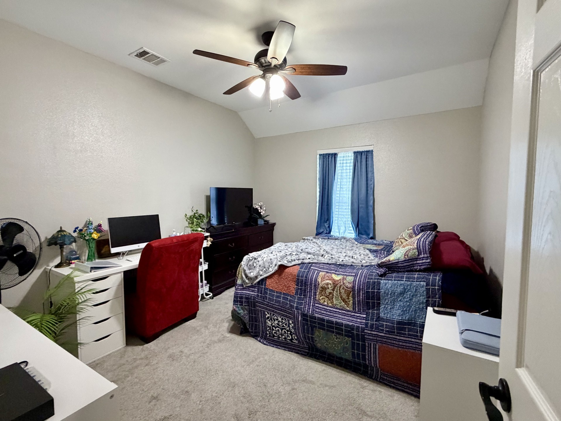 2105 Stonegate Boulevard Bridgeport TX 76426