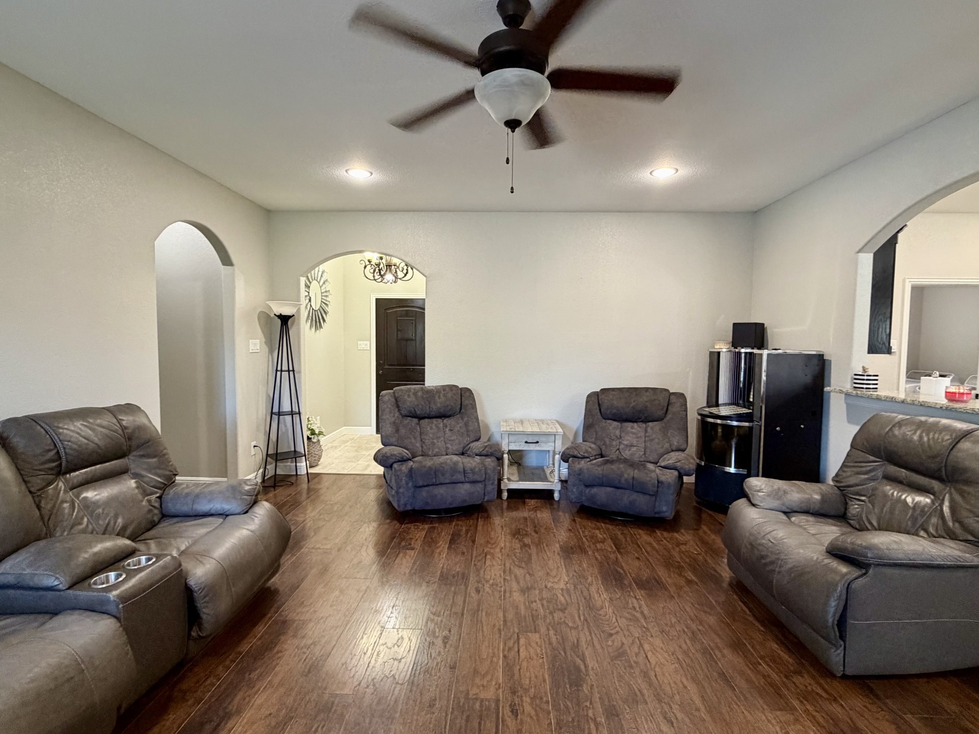 2105 Stonegate Boulevard Bridgeport TX 76426