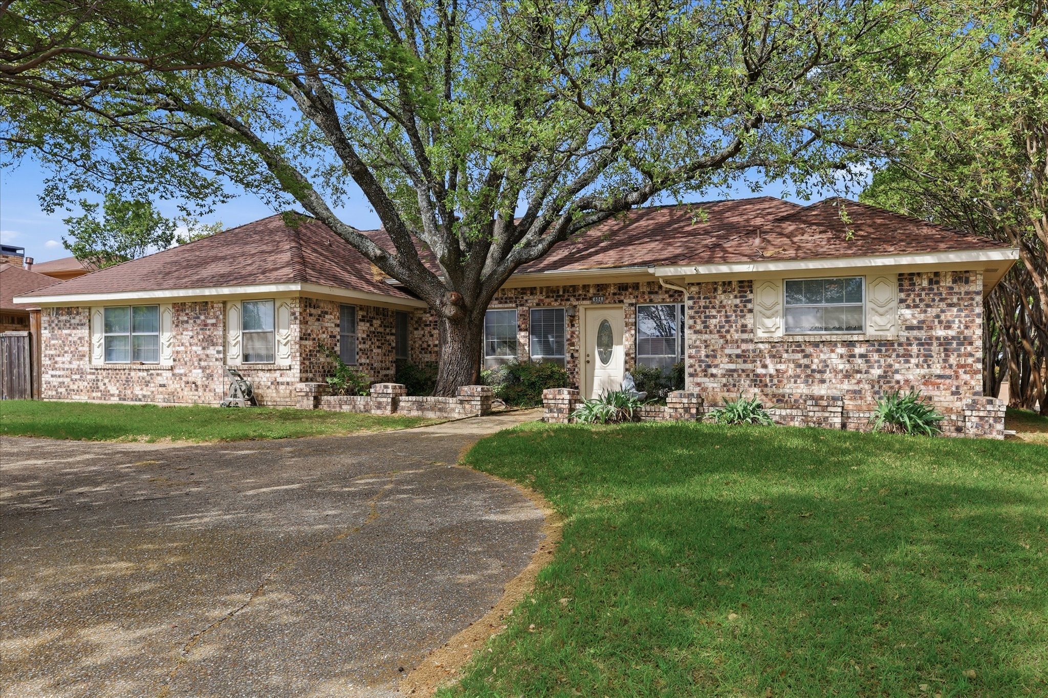 604 S Briarcrest Drive Richardson TX 75081