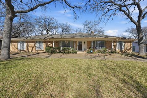 1605 Northlake Court Arlington TX 76012