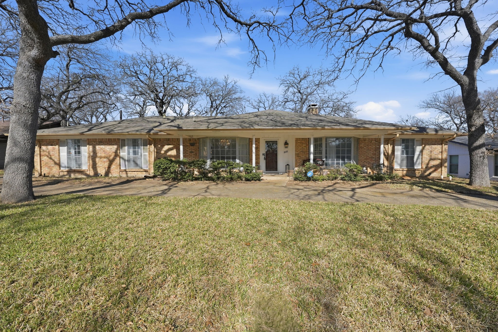1605 Northlake Court Arlington TX 76012