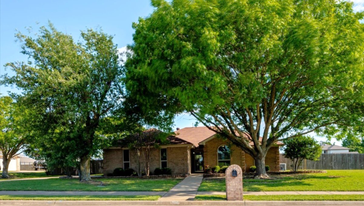 731 Crest Ridge Drive Midlothian TX 76065