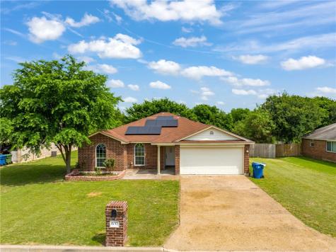 637 Pebble Creek Drive Hewitt TX 76643