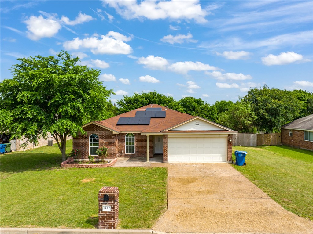 637 Pebble Creek Drive Hewitt TX 76643