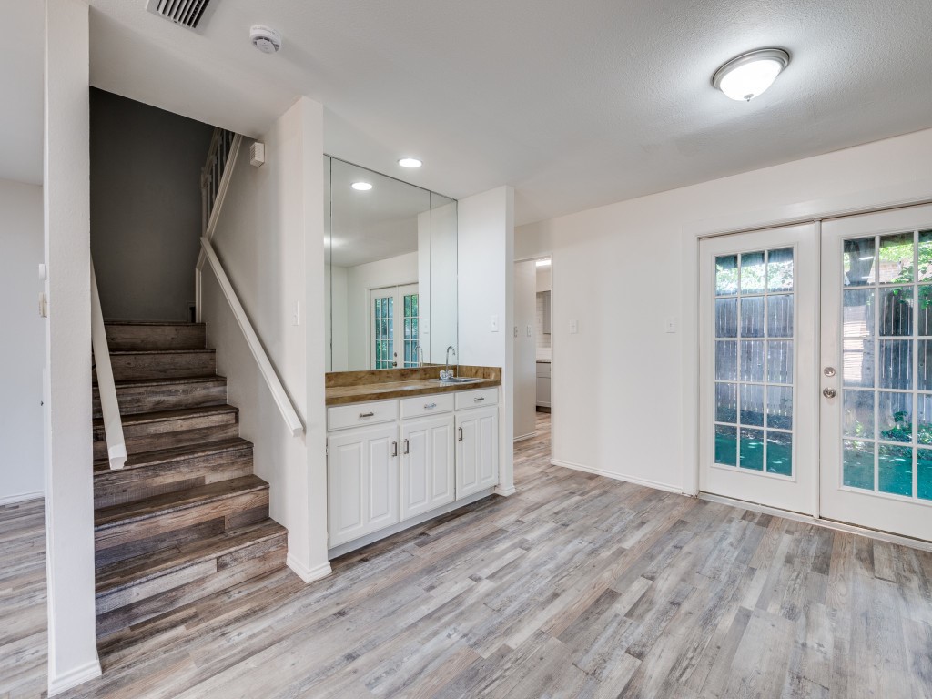 1415 Palmnold Circle E Fort Worth TX 76120
