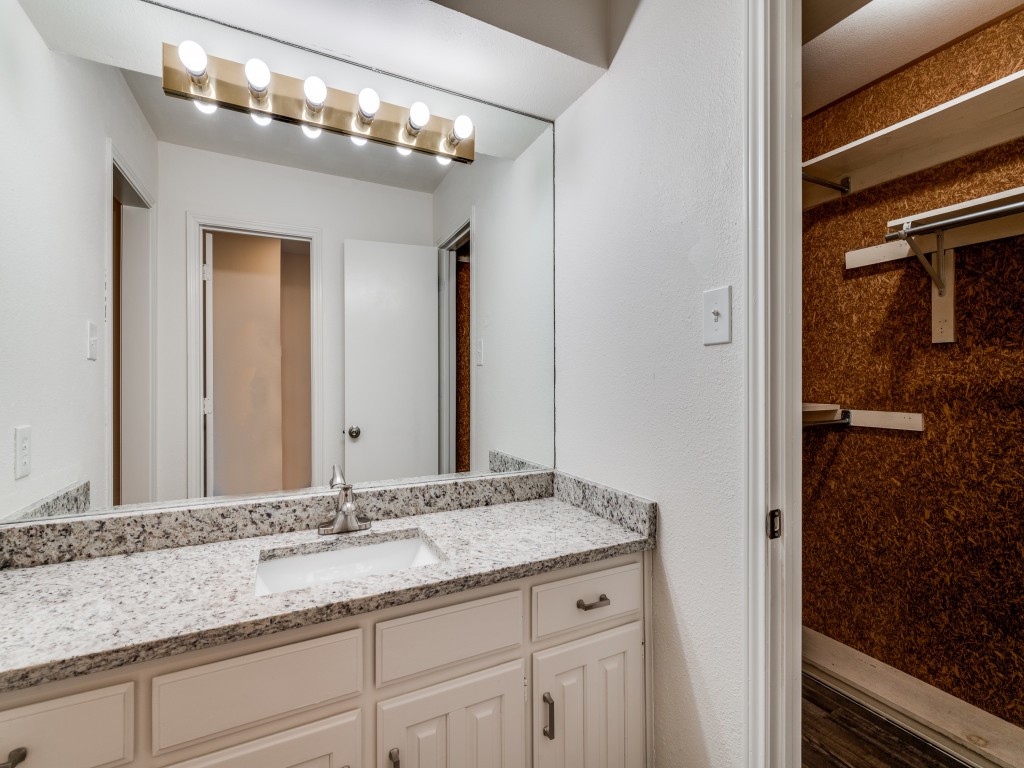 1415 Palmnold Circle E Fort Worth TX 76120