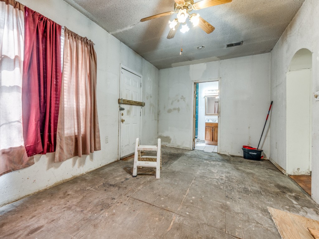 4942 Terry Street Dallas TX 75223
