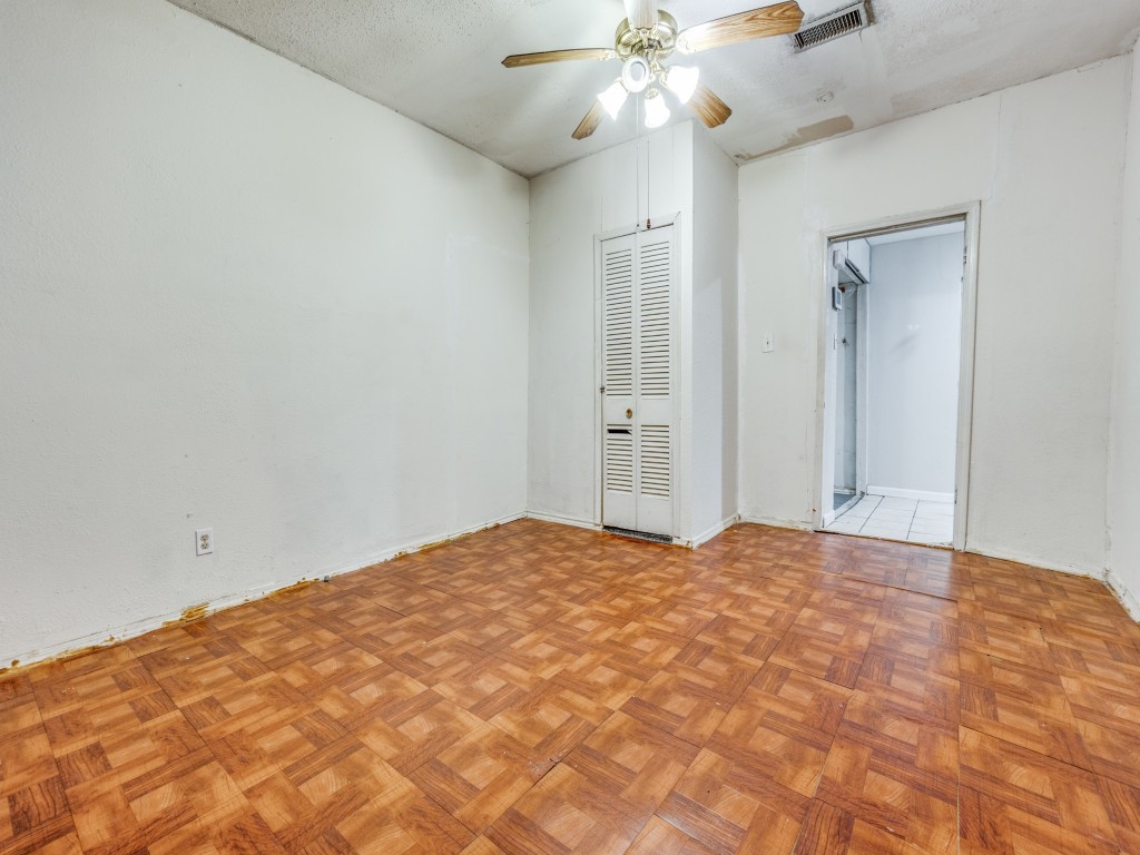 4942 Terry Street Dallas TX 75223