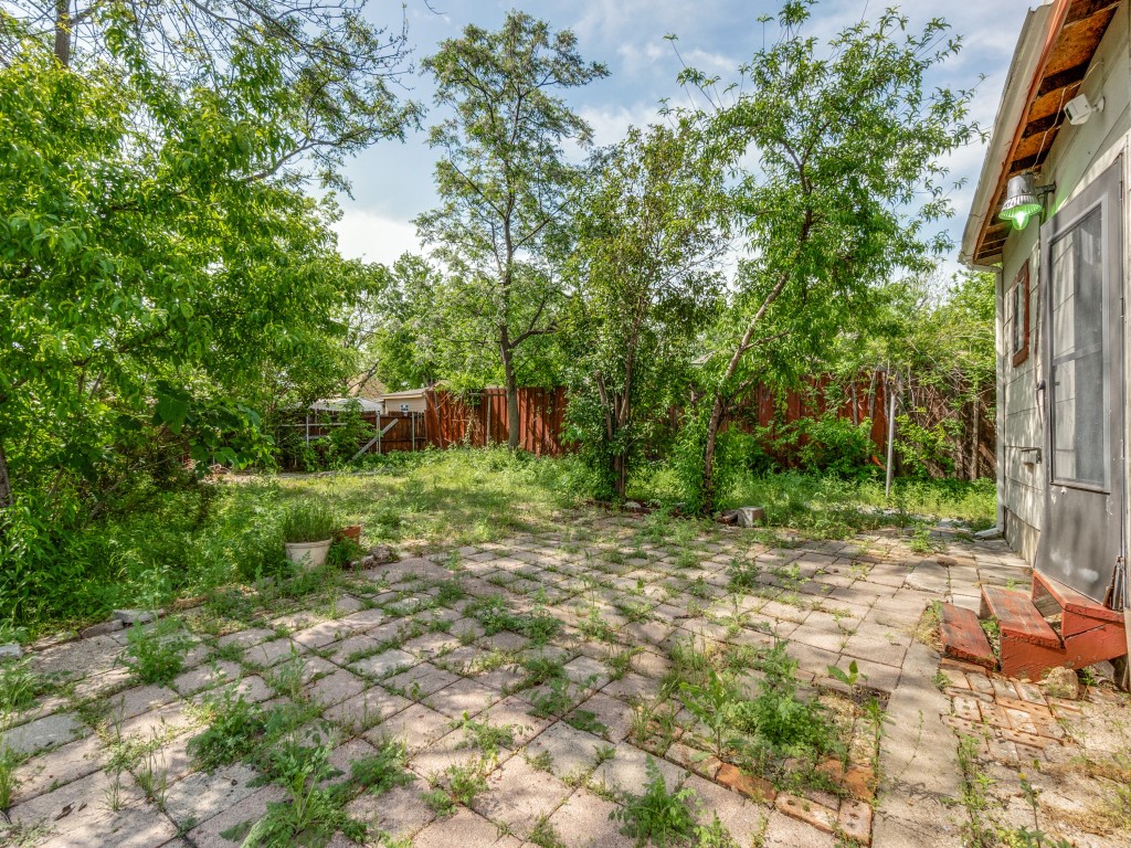 4942 Terry Street Dallas TX 75223