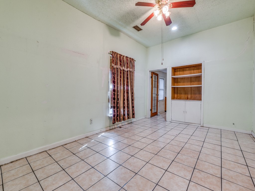 4942 Terry Street Dallas TX 75223