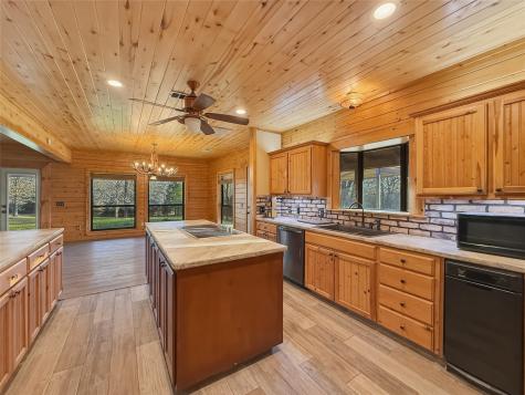 1751 Vz County Road 1925 Edgewood TX 75117