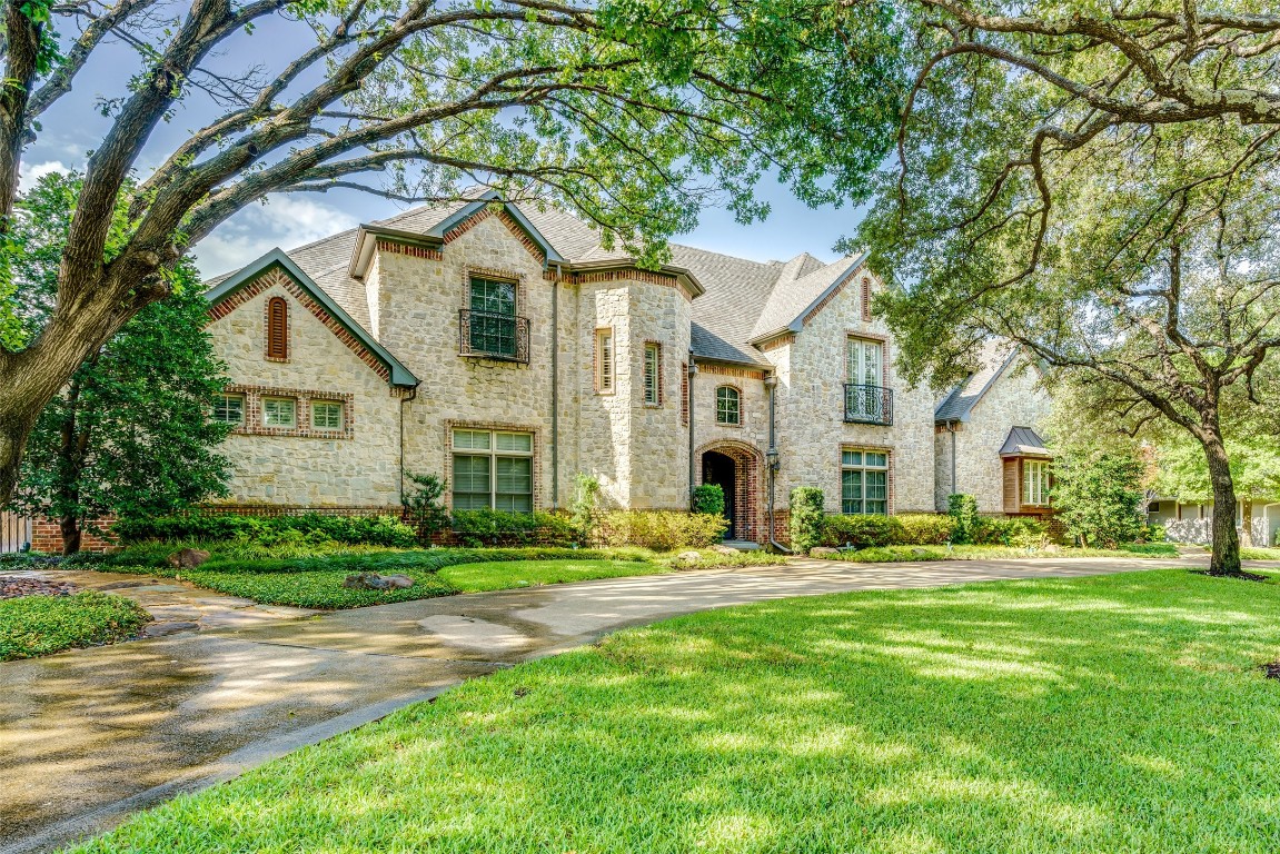 11225 Russwood Circle Dallas TX 75229