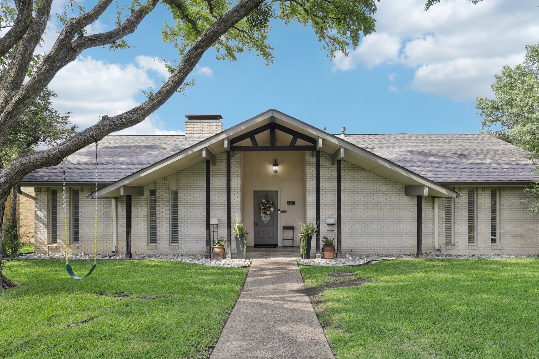 7741 El Santo Lane Dallas TX 75248