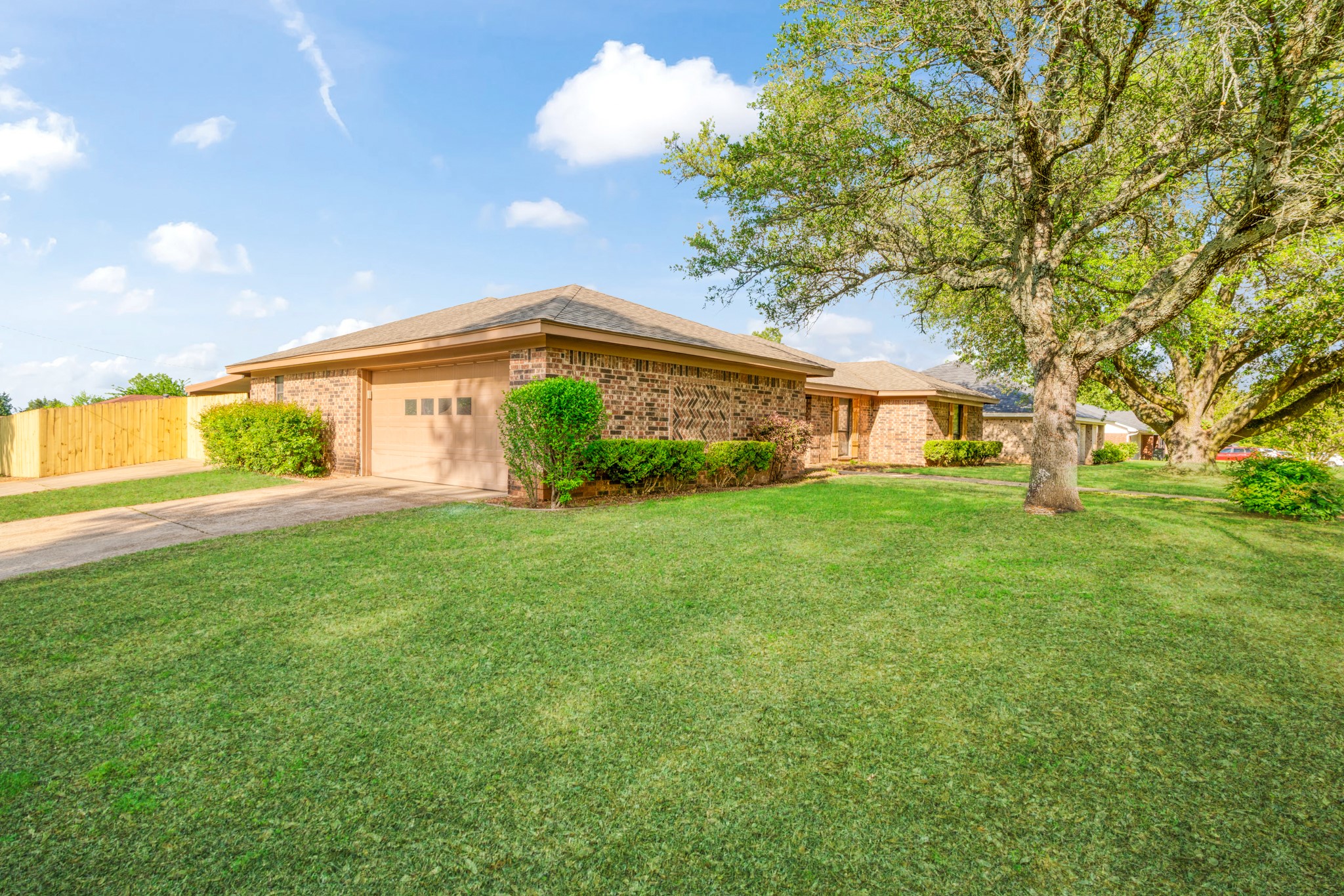 2815 Ballard Drive Paris TX 75460