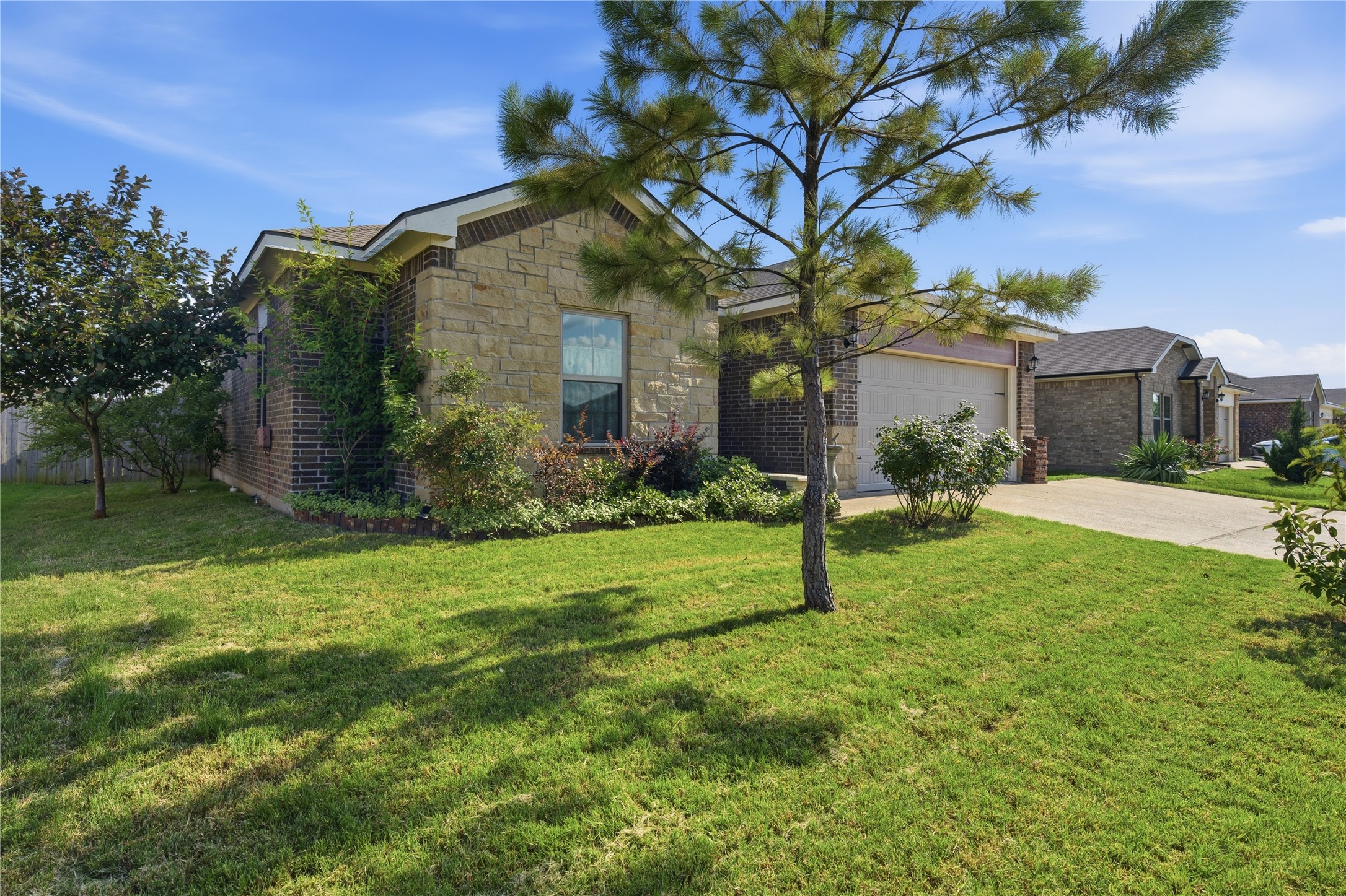 305 Breaux Lane Mabank TX 75147