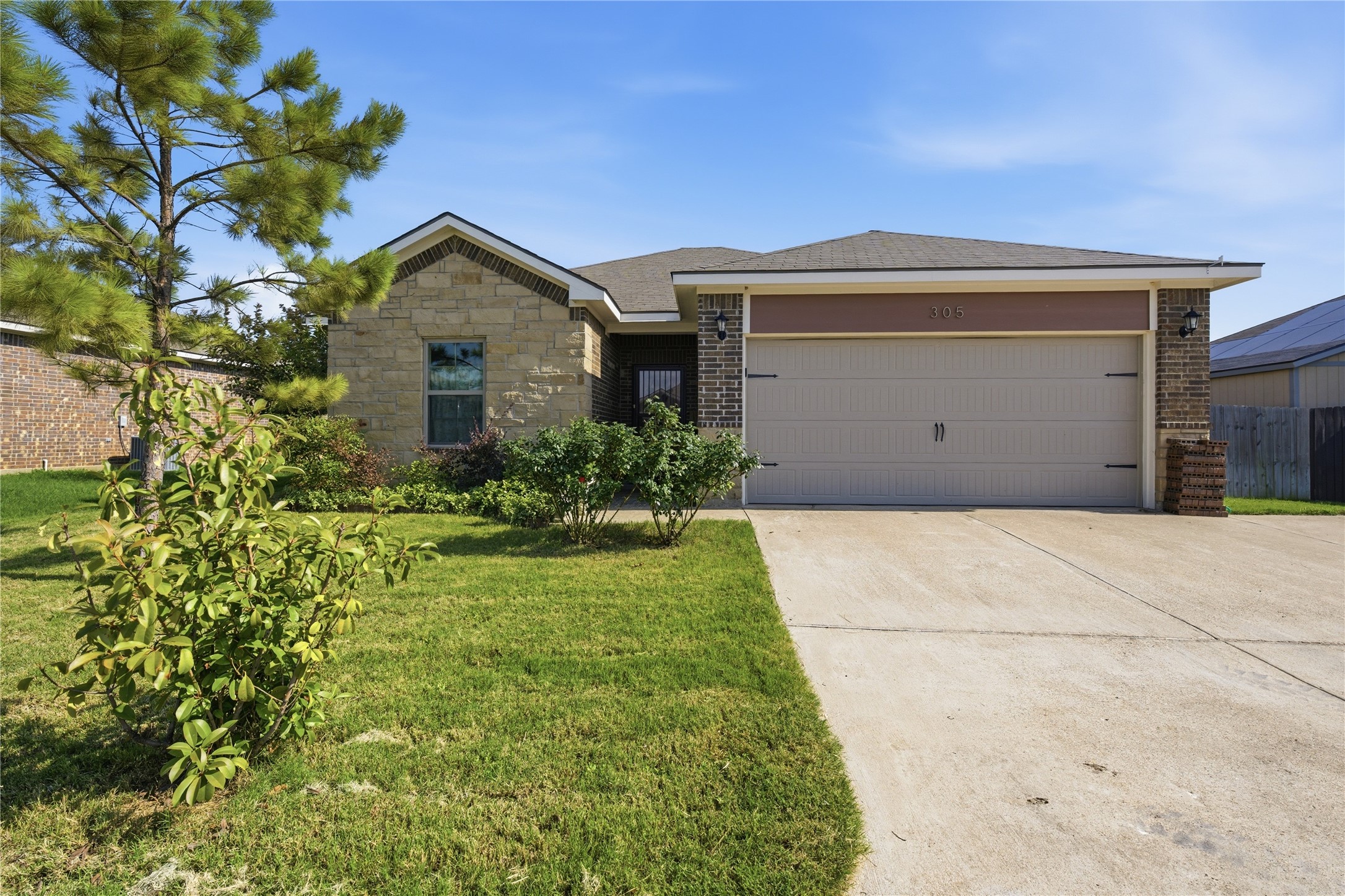 305 Breaux Lane Mabank TX 75147