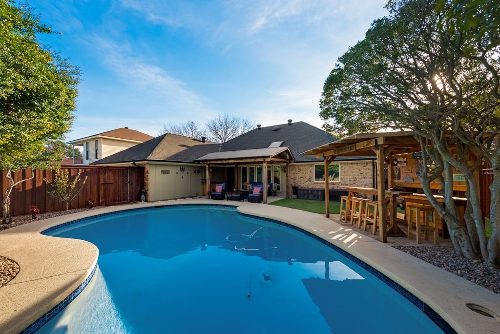 1515 Creekside Drive Richardson TX 75081