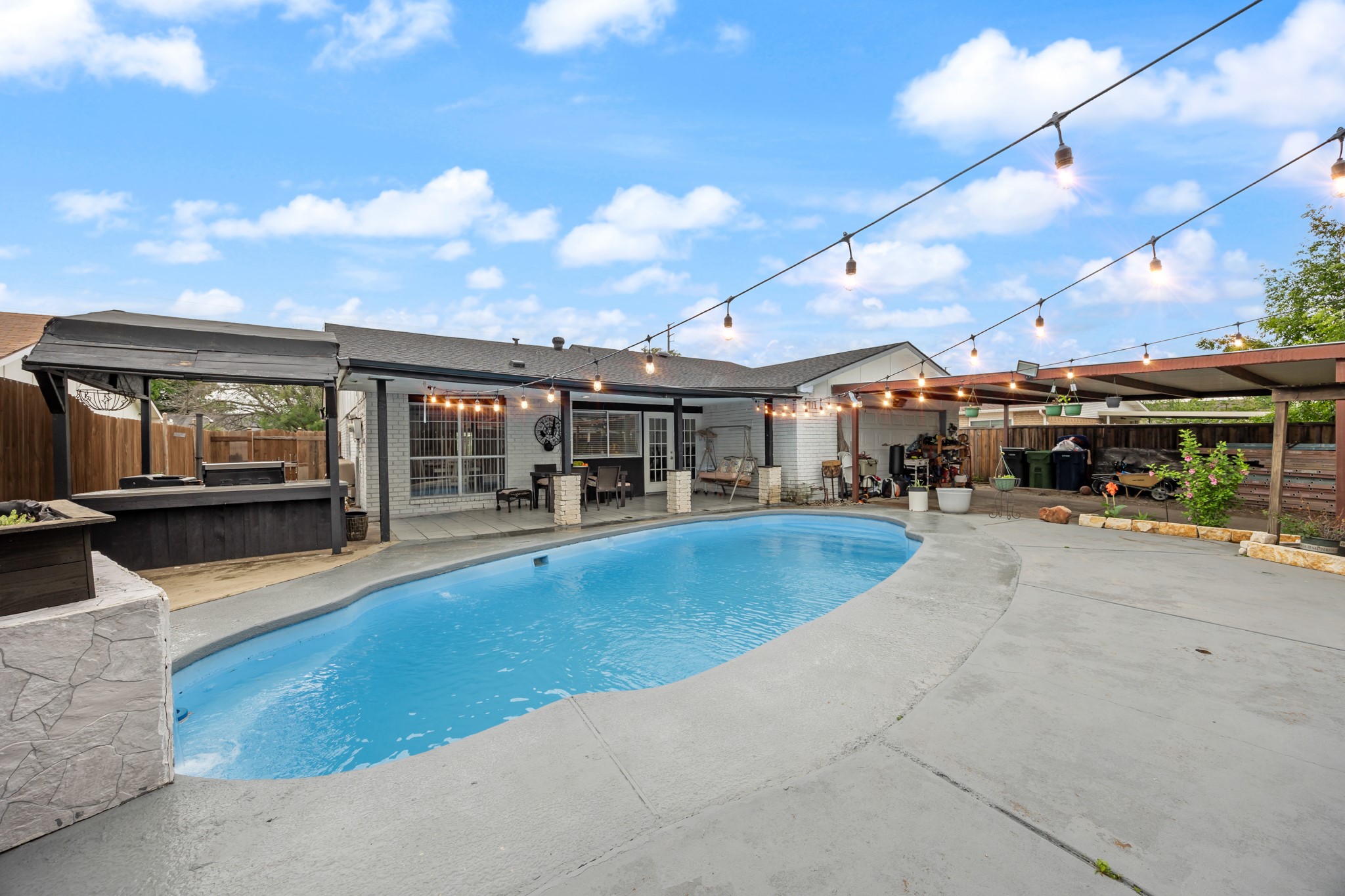 2709 High Plateau Drive Garland TX 75044