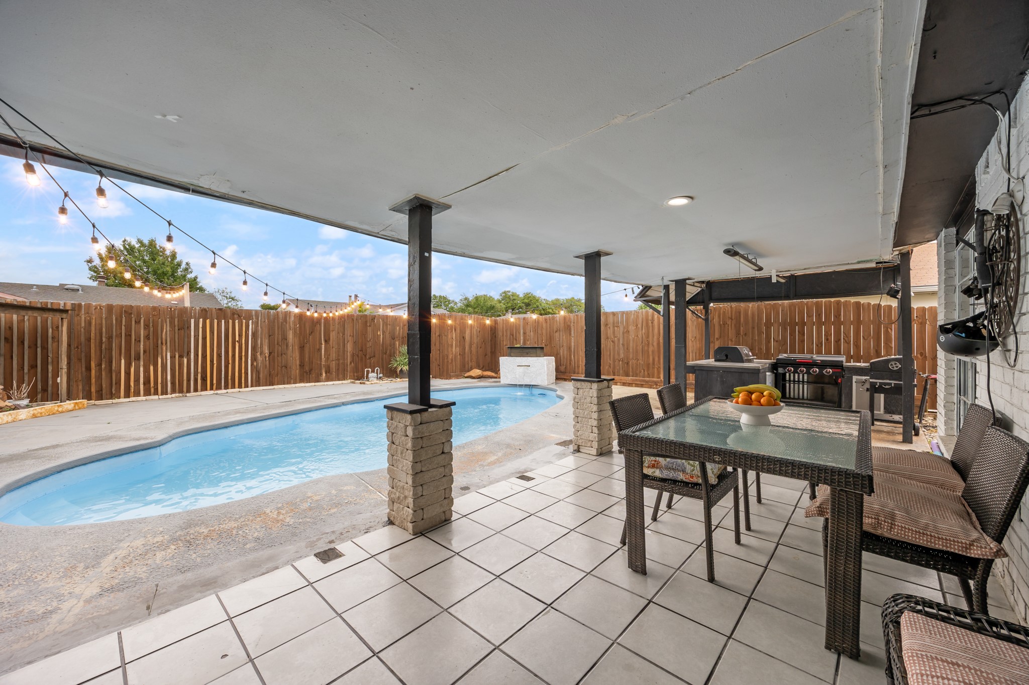 2709 High Plateau Drive Garland TX 75044