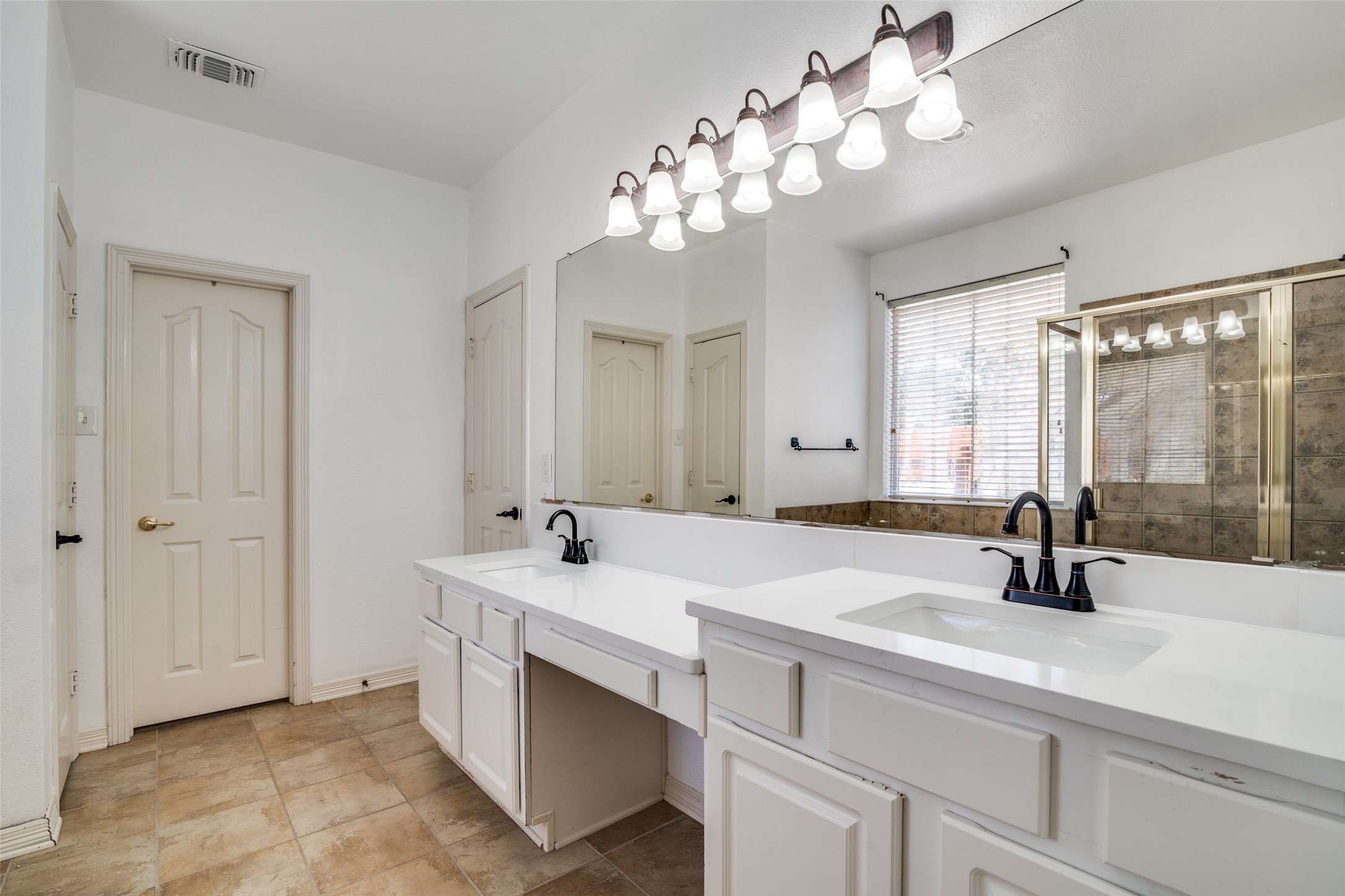 8810 Edgelake Trail Rowlett TX 75088