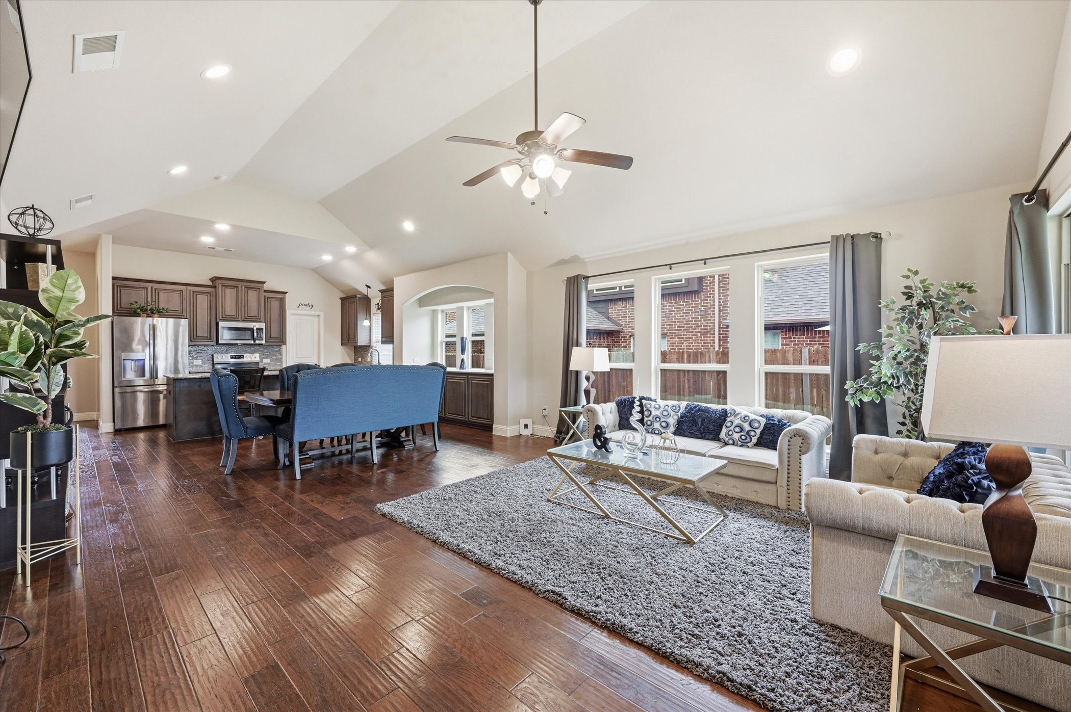1113 Planters Way Waxahachie TX 75165