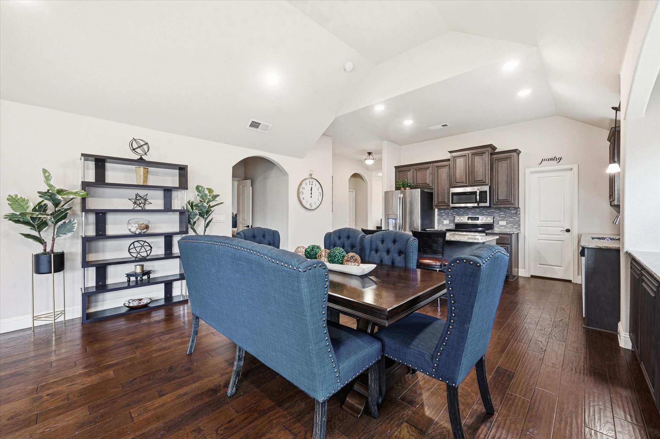 1113 Planters Way Waxahachie TX 75165
