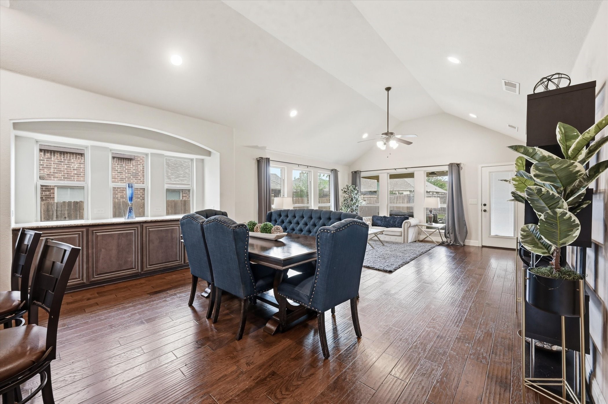 1113 Planters Way Waxahachie TX 75165