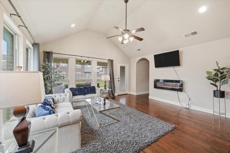 1113 Planters Way Waxahachie TX 75165