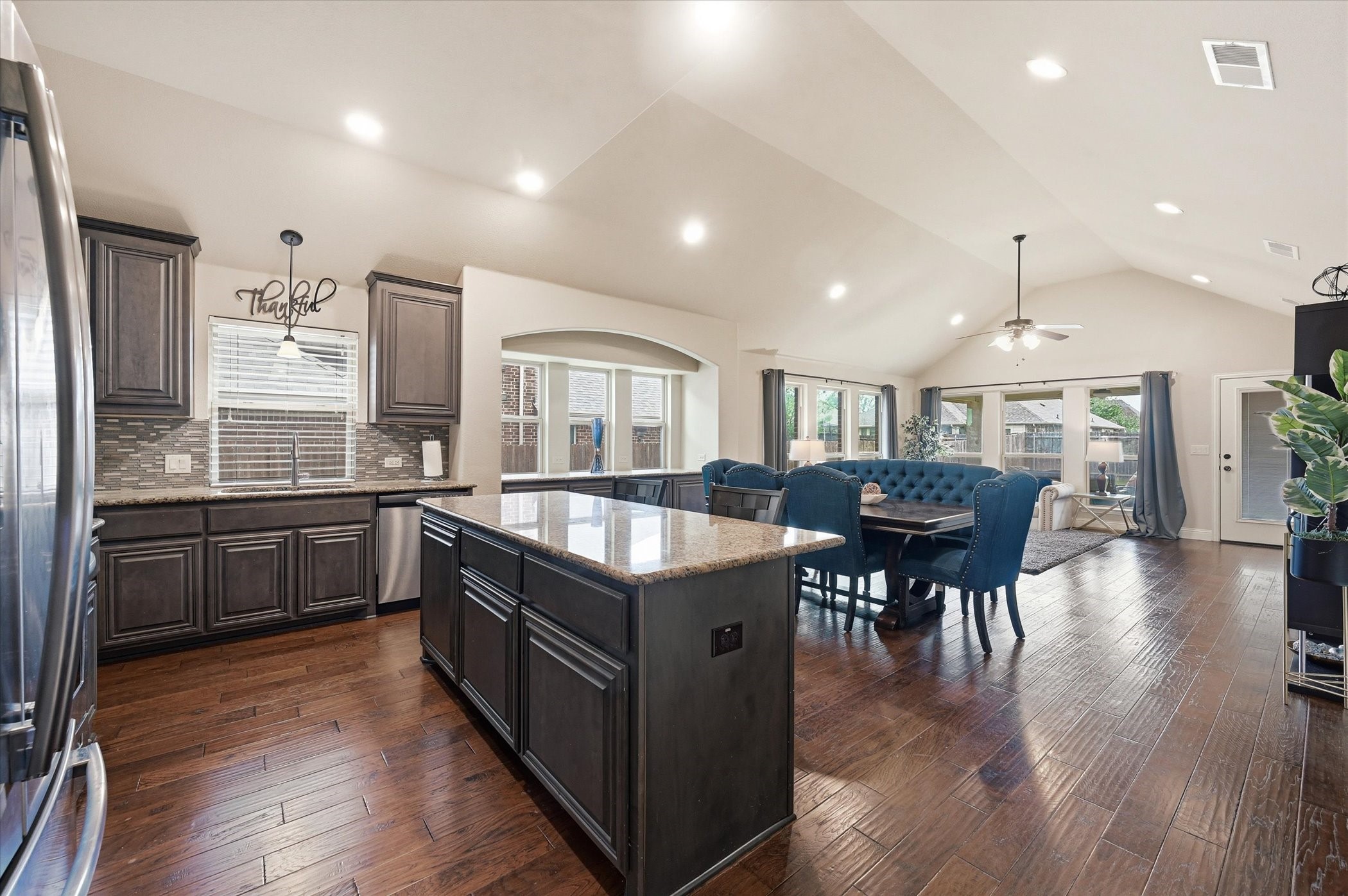 1113 Planters Way Waxahachie TX 75165