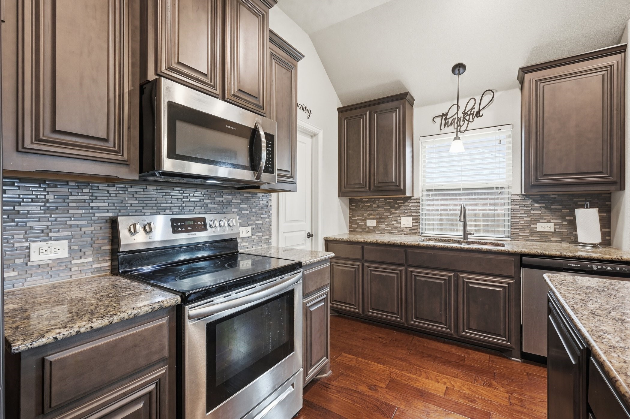 1113 Planters Way Waxahachie TX 75165