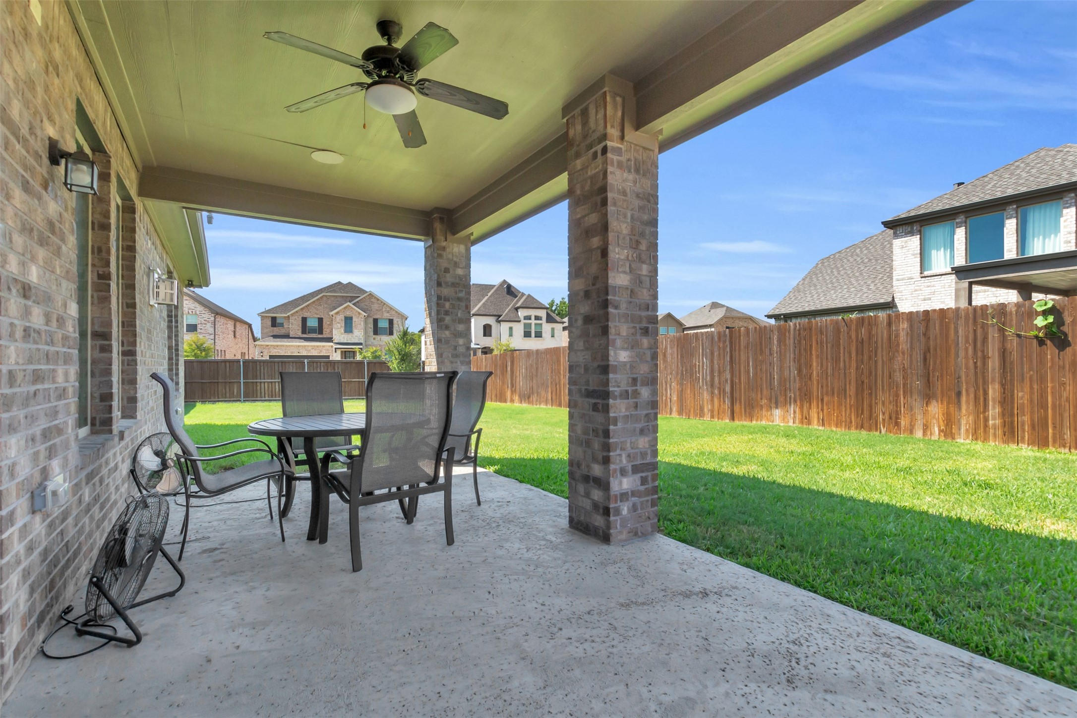 2105 Chapman Lane Little Elm TX 75068